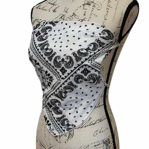 White and Black Paisley Backless Bandana Halter Top Size Small / Medium -  Y2K - Picture 4 of 5